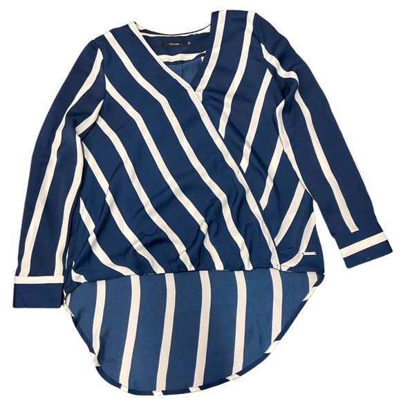 Tahari Tops - New Women TAHARI size small blouse blue and white